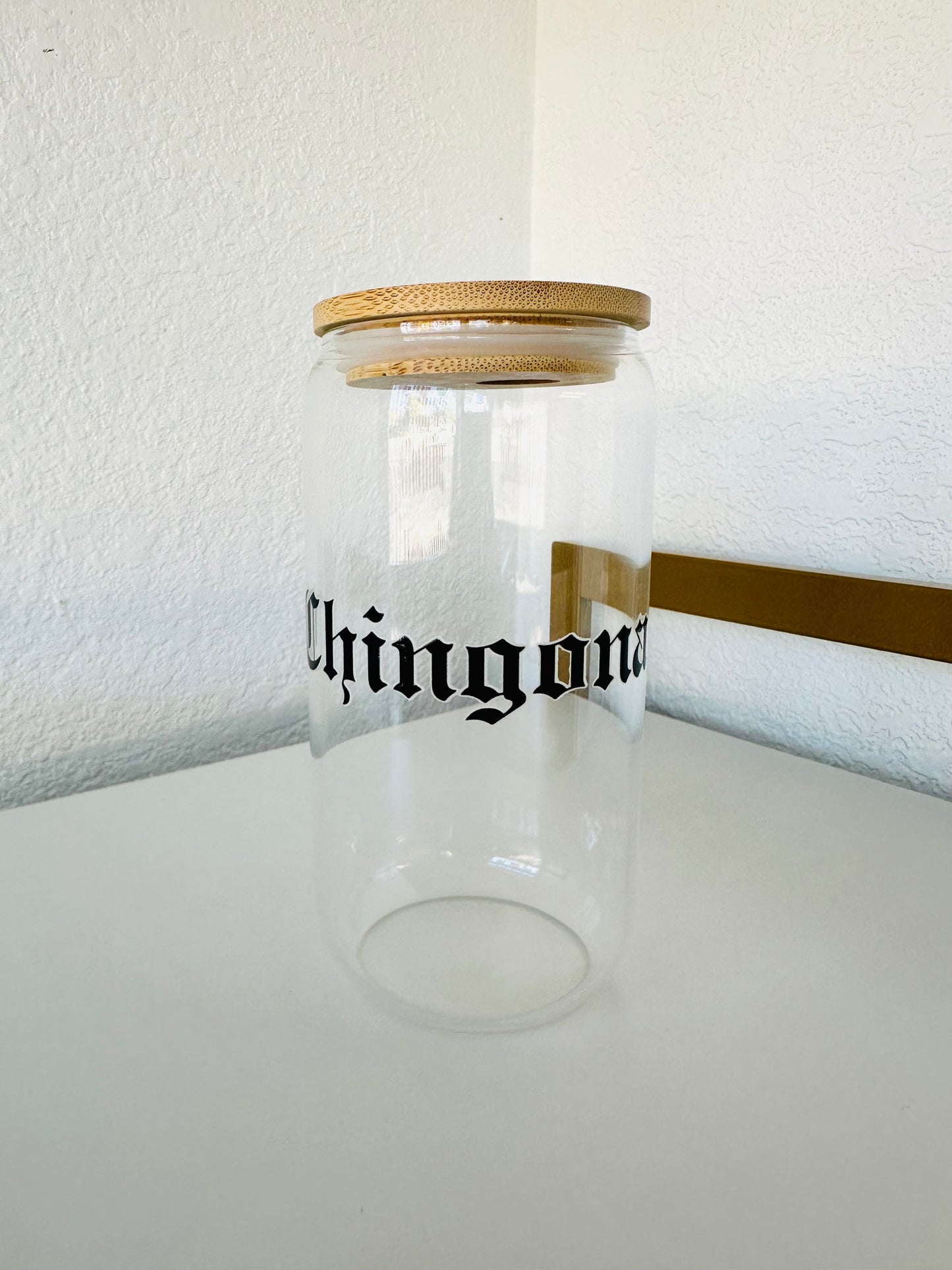 Glass can shape cup with lid and CHINGONA design