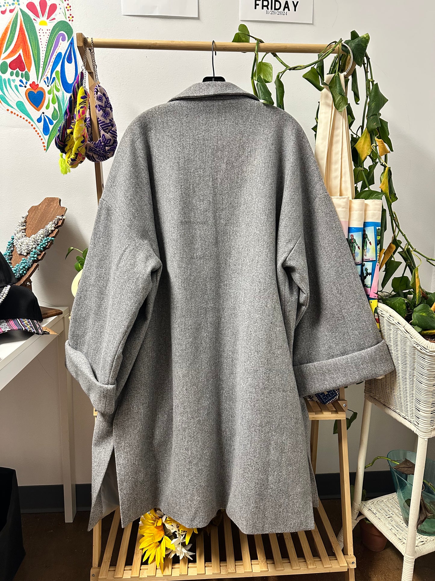 FORE Wide-look Coat with Flared Sleeves in Gray and Black