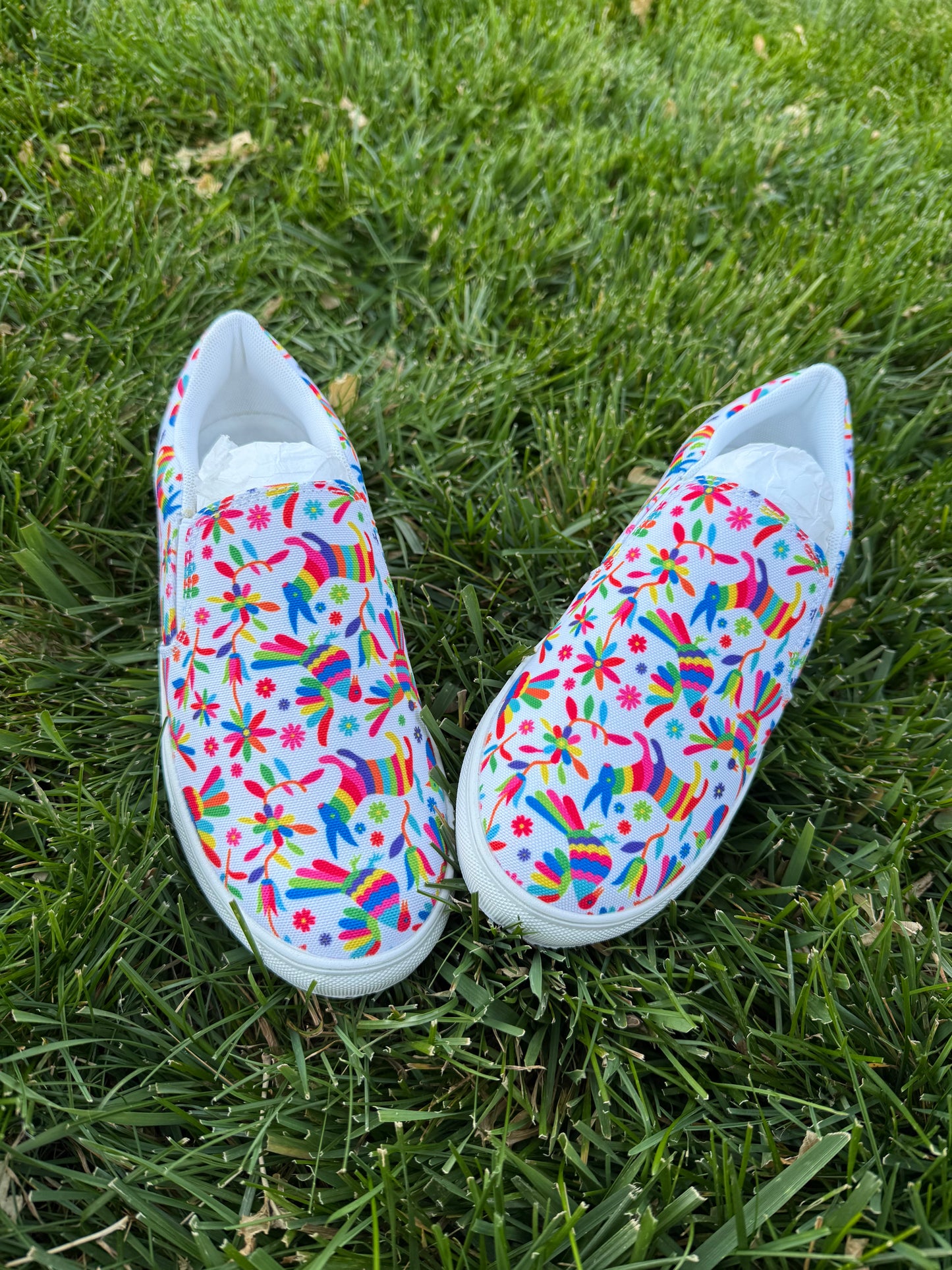 Otomi Women's Slip-On Canvas Shoes Women's Size 7