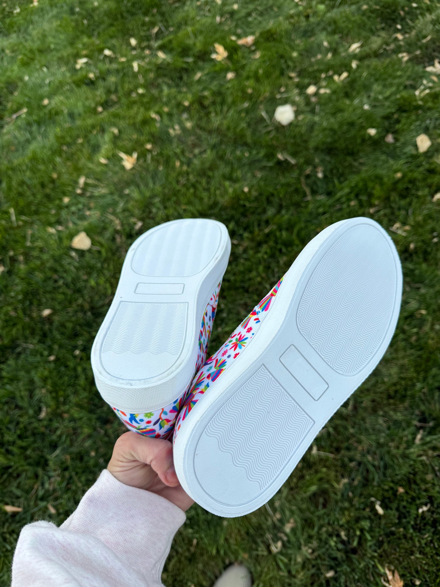 Otomi Women's Slip-On Canvas Shoes Women's Size 7