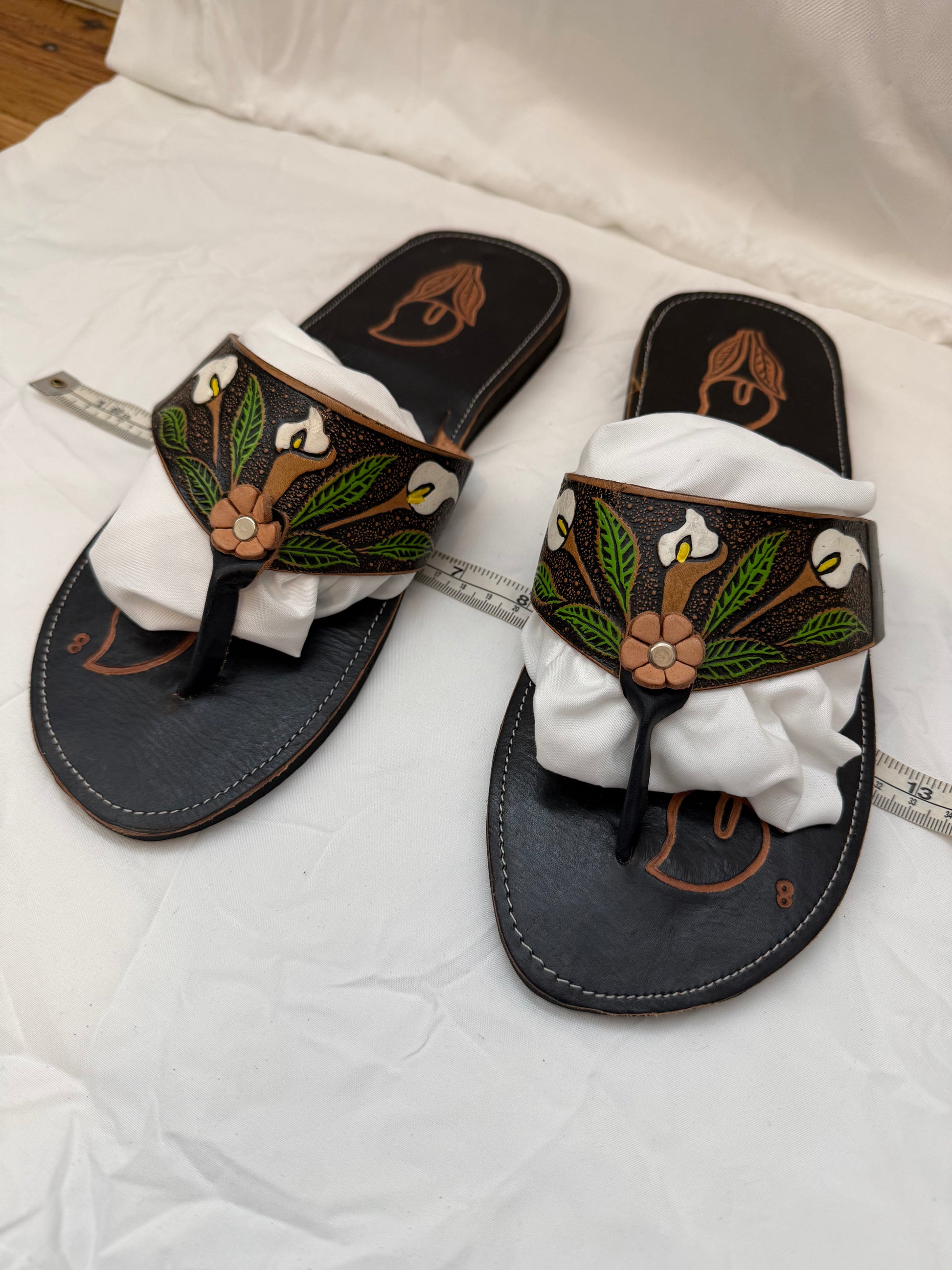 Artisan Mexican Calla Lily Hand-Tooled & Hand-Painted Genuine Leather Sandals — Women's Size 8 - Descendencia Latina