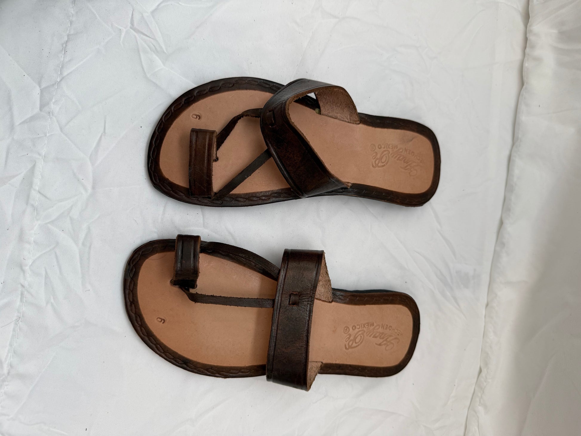 Anay Pe Genuine Leather T-Strap Toe-Ring Sandals — Women's Size 9 — Hecho en México - Descendencia Latina