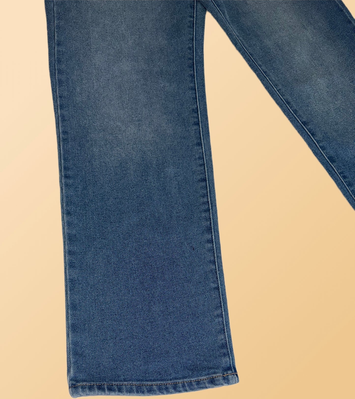 Boom Boom Jeans Los Angeles Light Wash Straight Leg Cropped Mom Jeans (Model SH22582z)