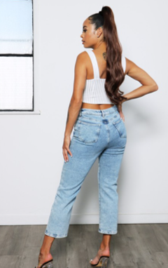Boom Boom Jeans Los Angeles Women's High Waisted Cropped Mom Jeans - Straight Leg, Medium Stretch, Unique Wash (Style C21759Z)