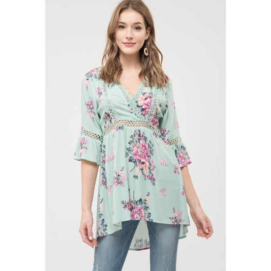 Belle Sleeves Mint Flower Tunic - Descendencia Latina