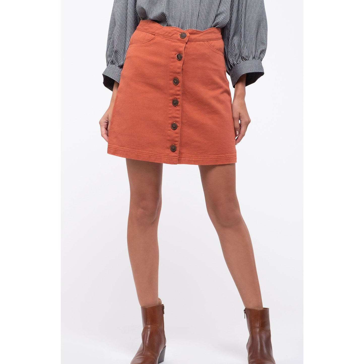 Dulce Denim Mini Skirt - Descendencia Latina